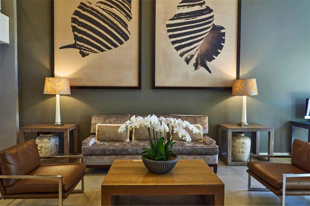 Luxe Sunset Boulevard Hotel in Los Angeles, United States