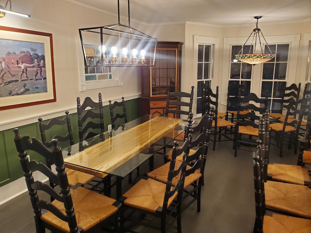 Independence Inn - photo 54