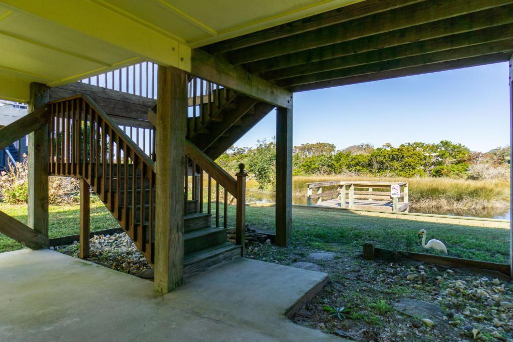 See Otter by Oak Island Accommodations - photo 28
