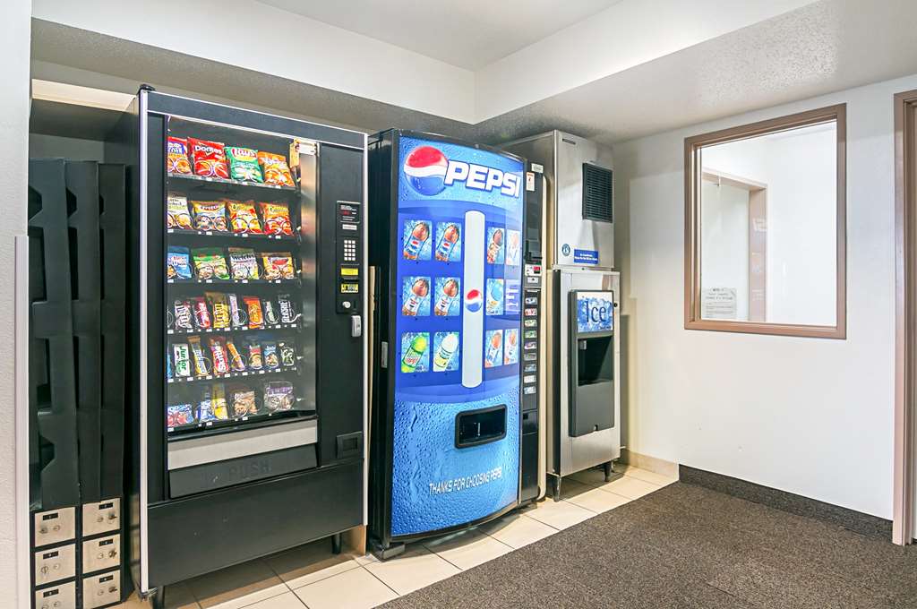 Motel 6 Sycamore IL - photo 29
