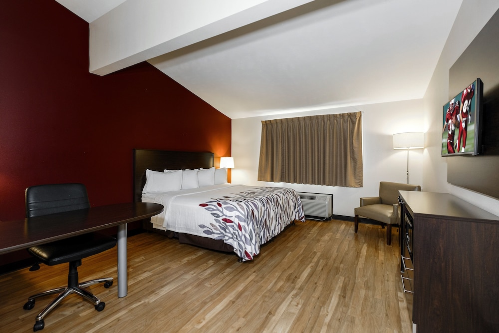Red Roof Inn Vermillion U of South Dakota - photo 2