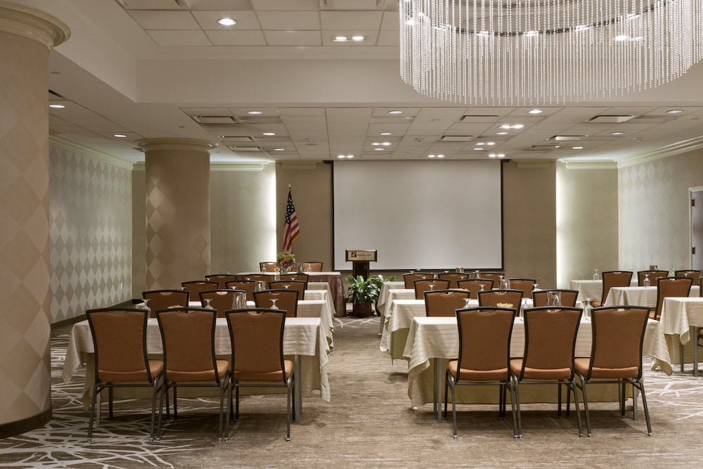 Holiday Inn Washington Capitol Natl Mall by IHG - photo 62