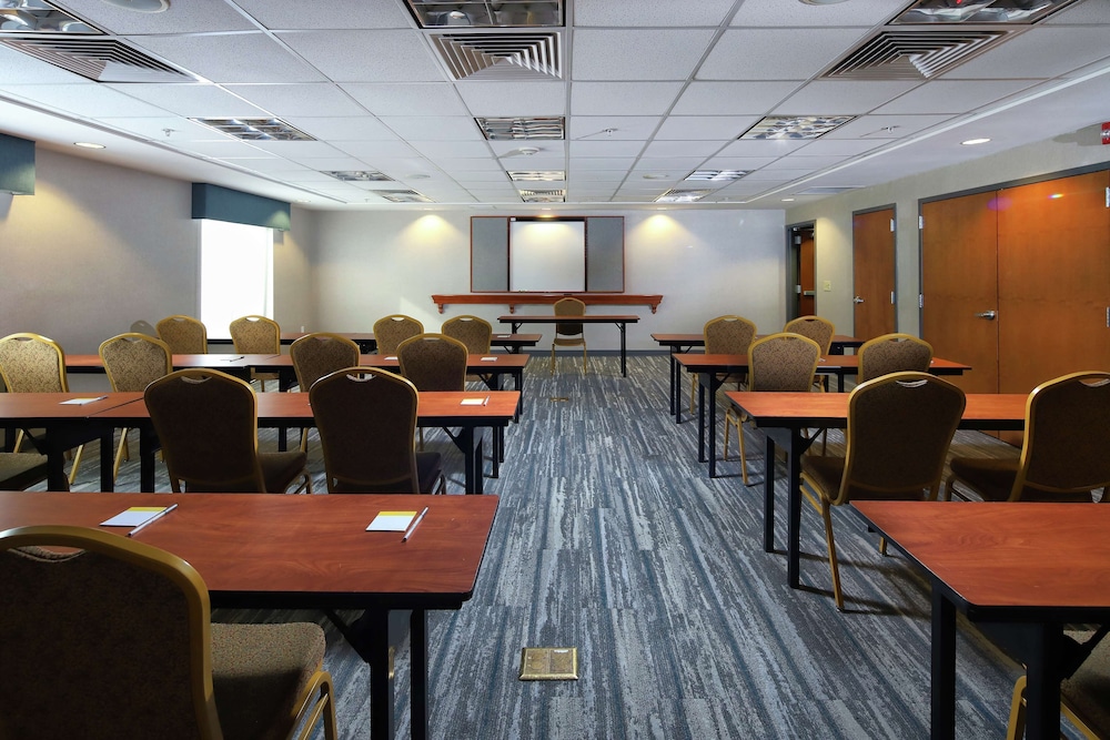 Hampton Inn & Suites Tucson East Williams Center - photo 35