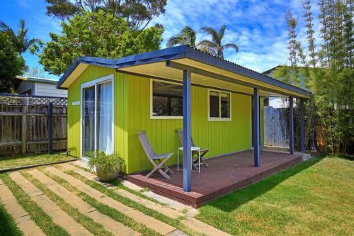 Aloha Short Drive to Berry & The Beach Fireplace and Firepit — Shoalhaven Heads — photo 2