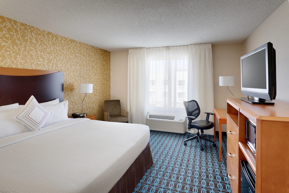 Fairfield Inn & Suites by Marriott Salt Lake City Airport - photo 4