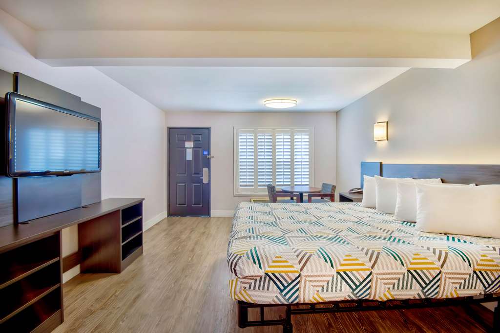 Motel 6 Inglewood CA - photo 15