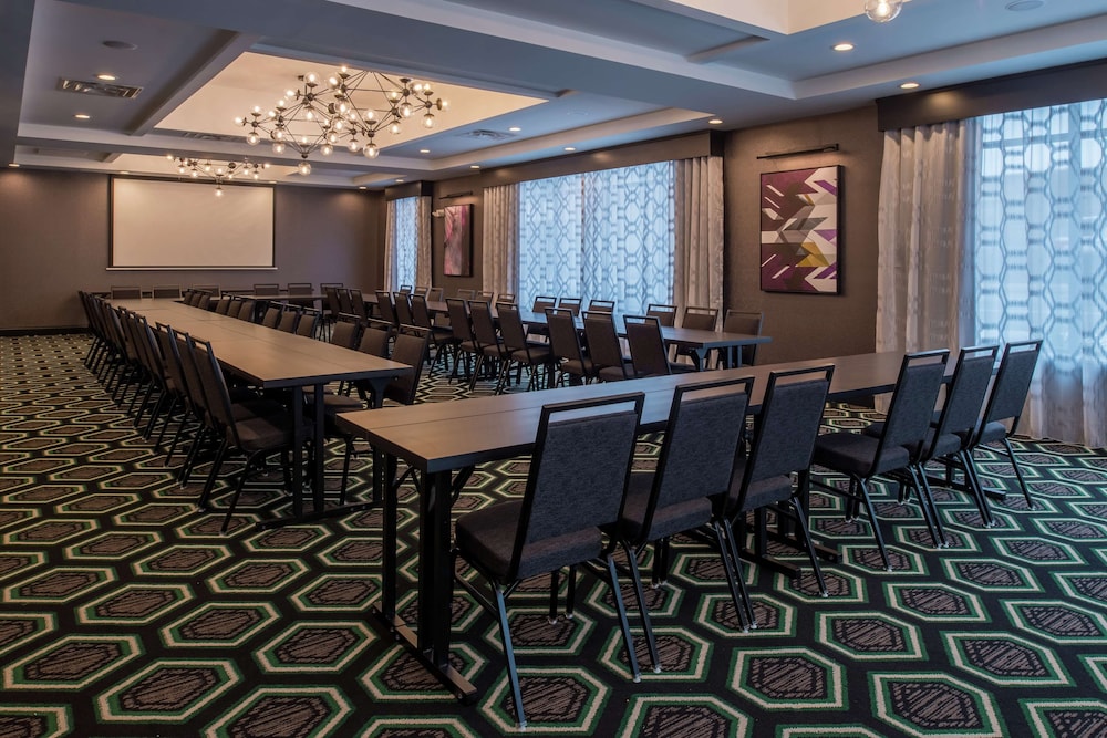 Hampton Inn & Suites Winston Salem Downtown - photo 49