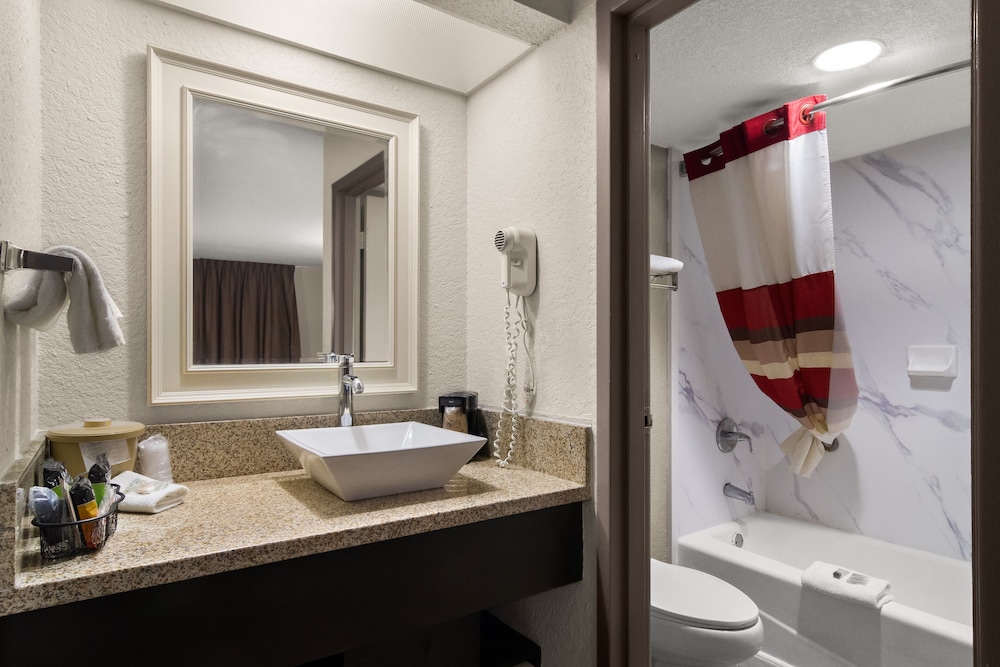 Red Roof Inn Kingsland - photo 27