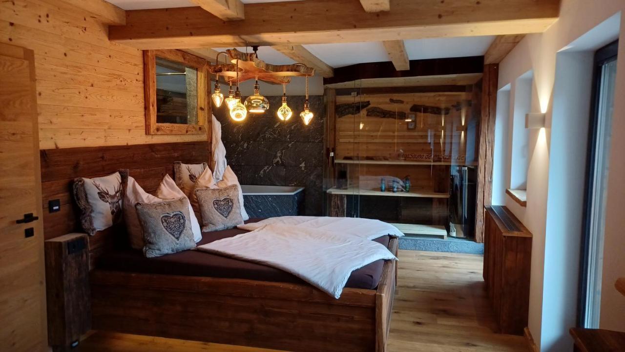 Bergromantik Ferienwohnung Harmonie mit Sauna Whirlpool und Bergblick — 4-Star Luxury Hotel in Marktschellenberg, Germany