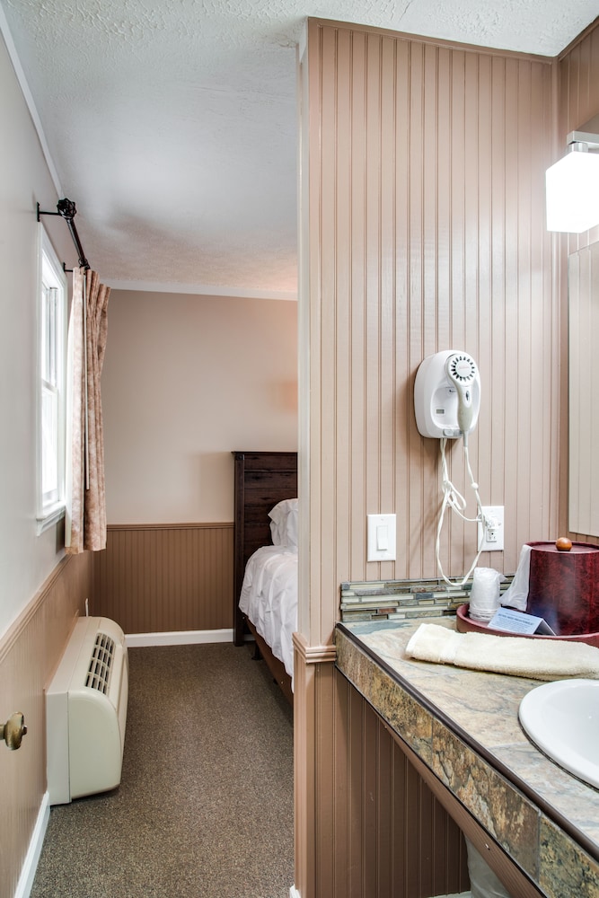 Boxwood Lodge - photo 26