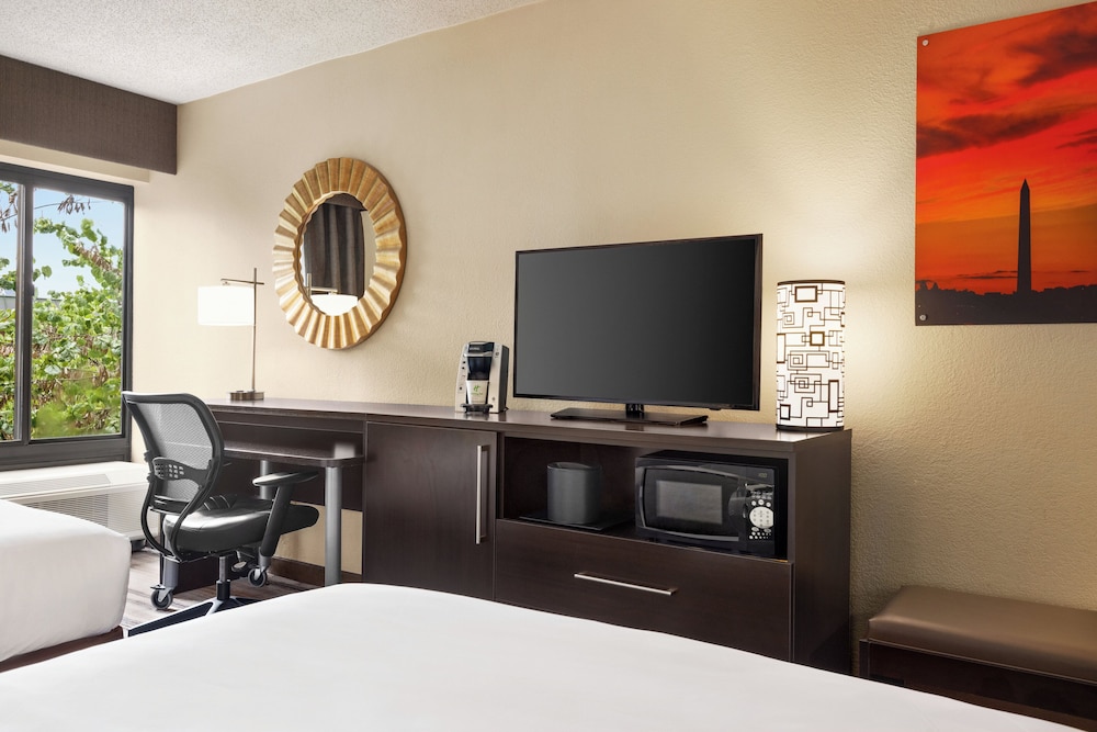 Holiday Inn Washington Dulles International Airport by IHG - photo 15