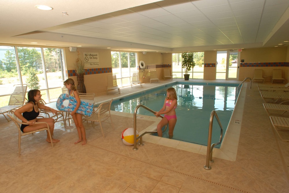 Hampton Inn Gloucester - photo 31