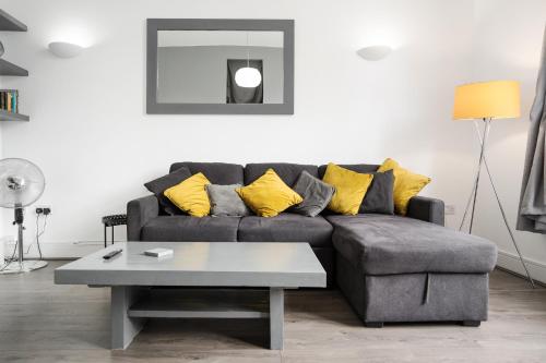 Kinetic Stays Symphony Building — 4-Star Luxury Hotel in Liverpool, United Kingdom