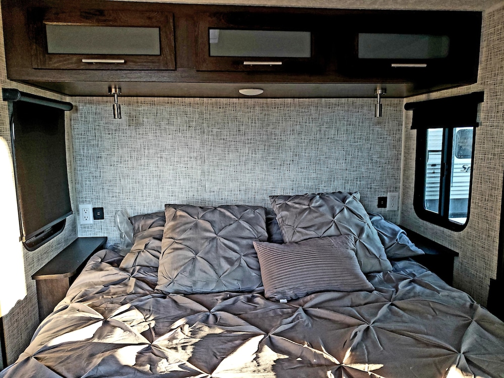 Grand Canyon RV Glamping - photo 4