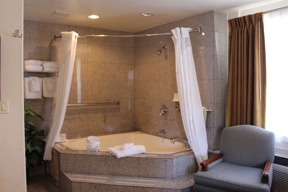 Rodeway Inn near Downtown Monterey - photo 20