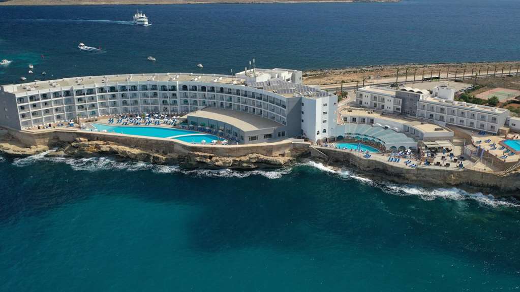 Paradise Bay Resort Hotel