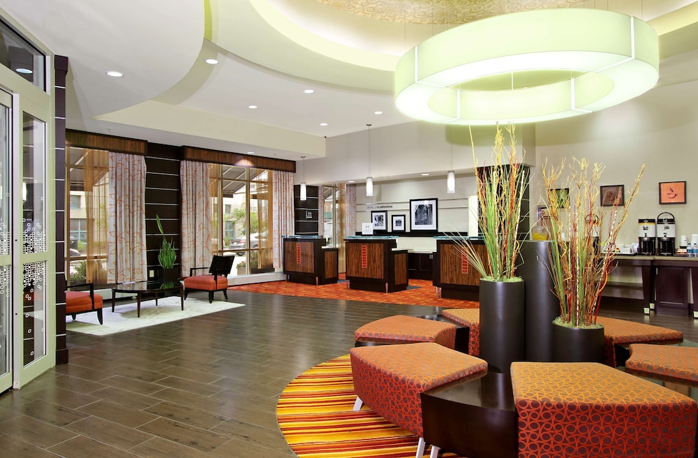 Hampton Inn & Suites Columbus Downtown - photo 8