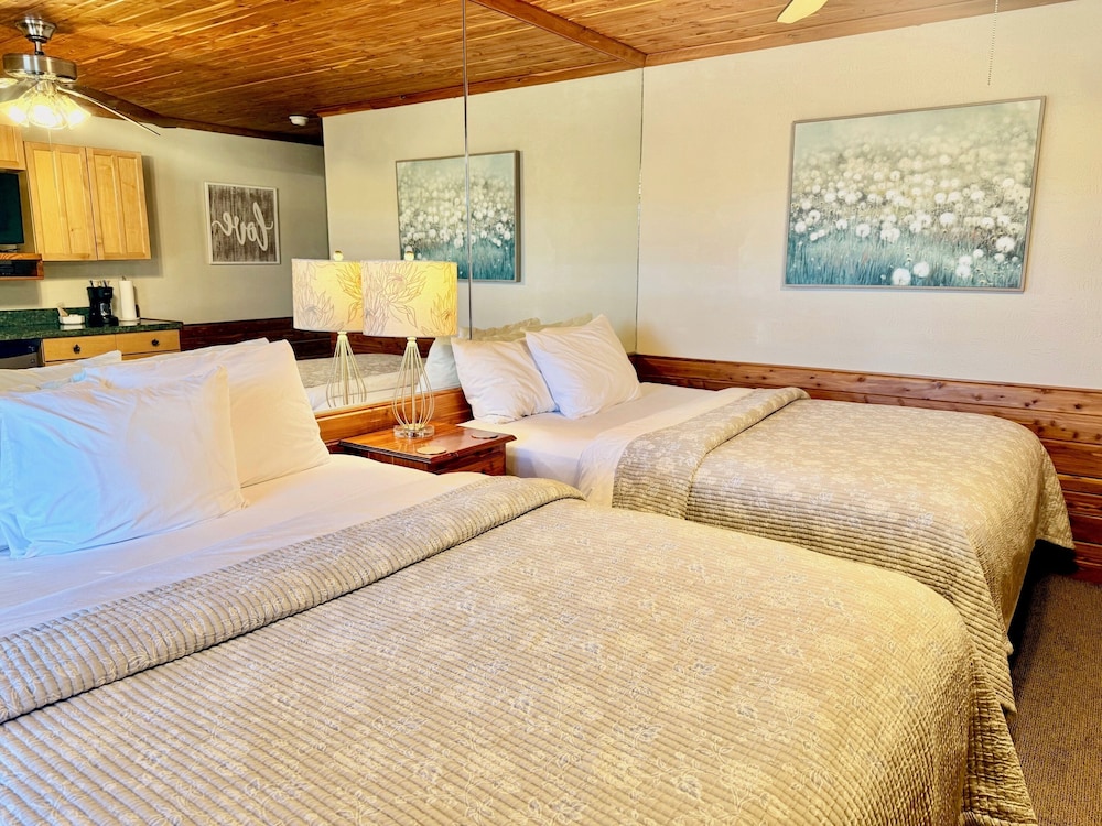 Bear Inn Retreat - carbon neutral hotel in Clifton