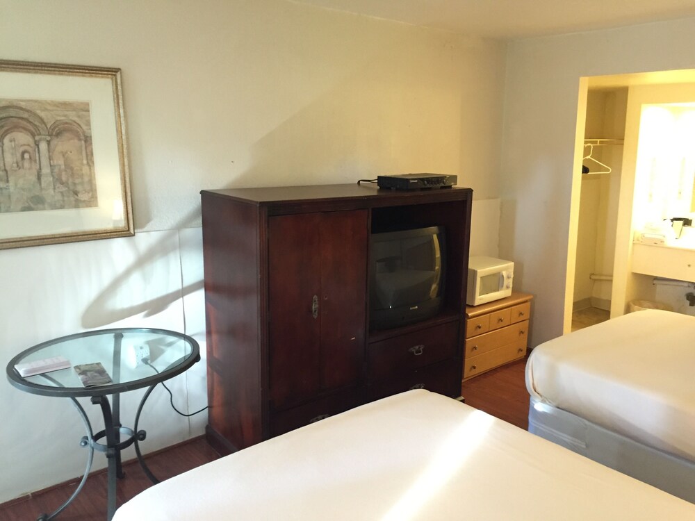Jasmine Garden Inn - photo 11