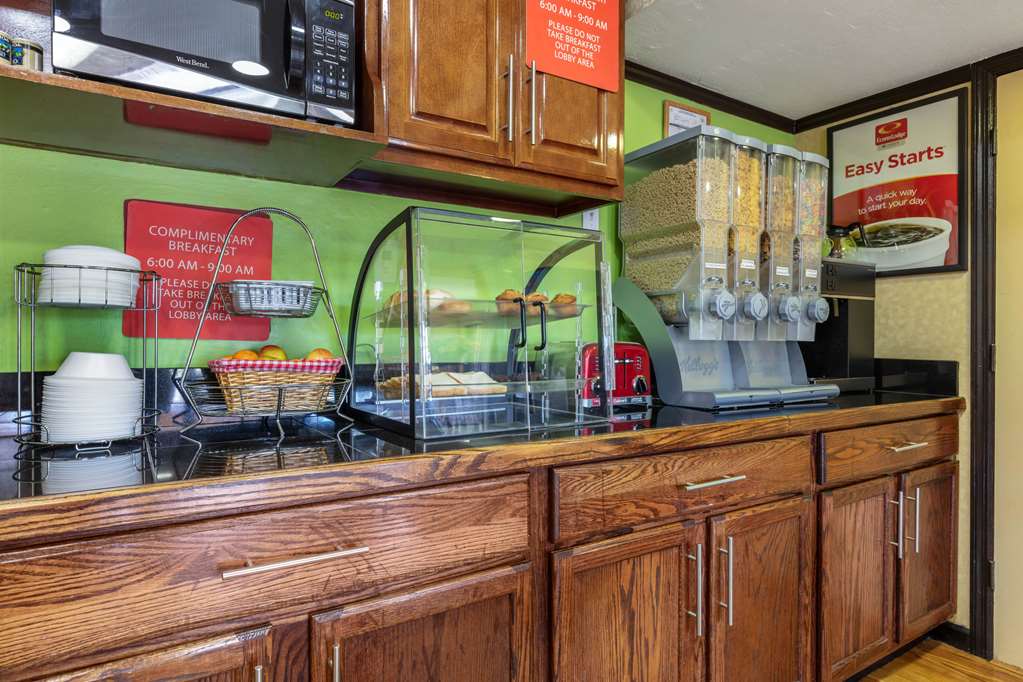 Econo Lodge Nashville near Percy Priest Lake - photo 29