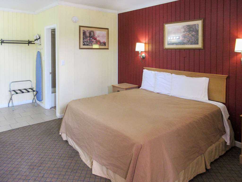 Rodeway Inn Kansas City Downtown Area - photo 14