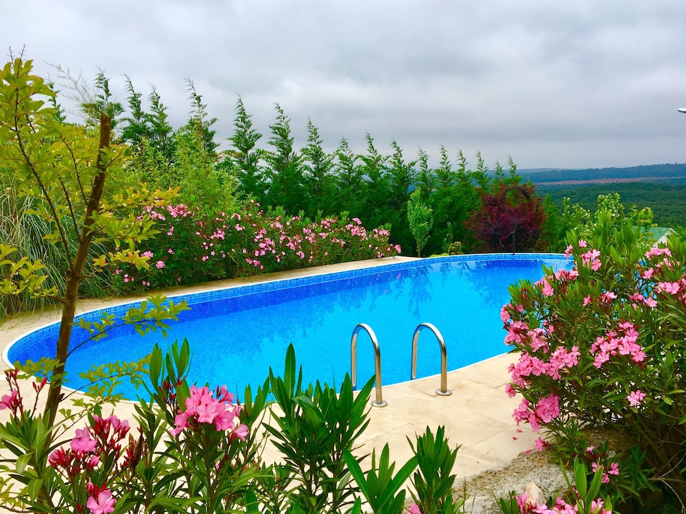Villa Gudca — 4-Star Luxury Hotel in Akoren, Turkey