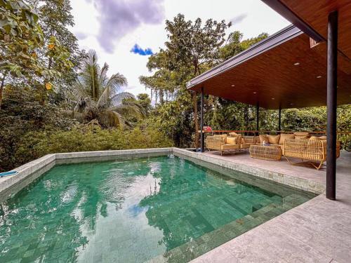 Zen Pod by Jen in Lemery, Philippines