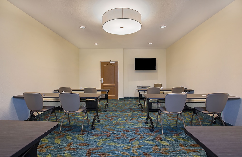 Candlewood Suites Fort Campbell Oak Grove by IHG - photo 33