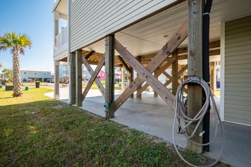 Lost Shaker of Salt by Oak Island Accommodations - photo 40