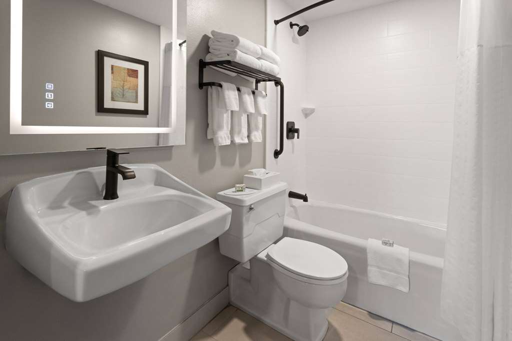 Hawthorn Extended Stay by Wyndham Ellsworth Bar Harbor - photo 26