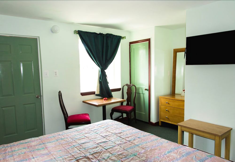 Bay Drive Motel - photo 3
