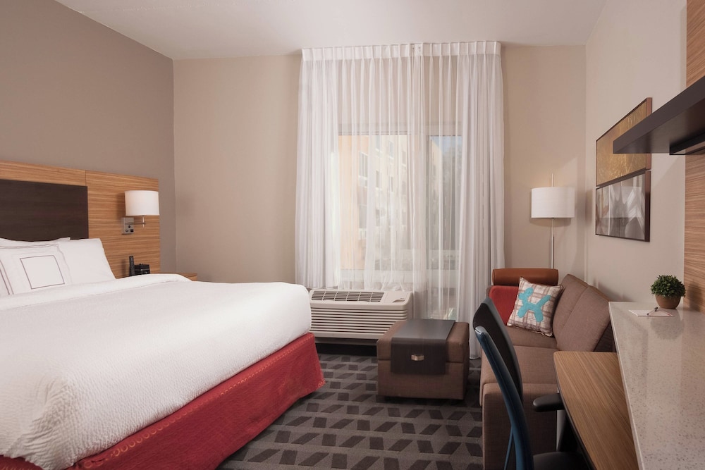 TownePlace Suites Charleston Airport Convention Center - photo 10