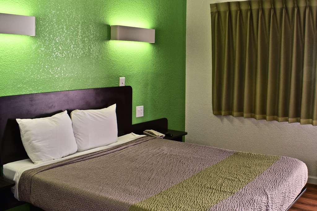 Motel 6 Barstow CA - photo 8