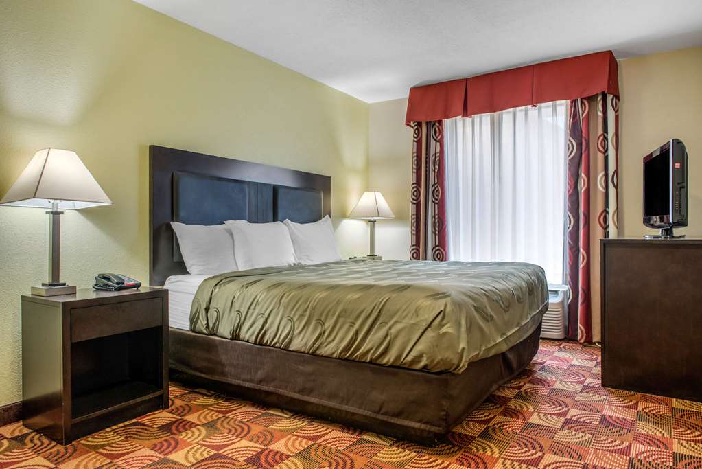 Quality Inn Bloomington near University - photo 25
