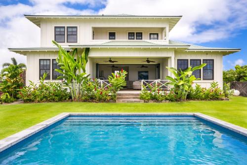 Plantation Style Home with Pool Alekona Kauai — 4-Star Luxury Hotel in Koloa, United States