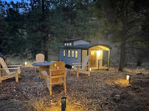 Sagebrush Caboose - last minute hotel in Unknown City