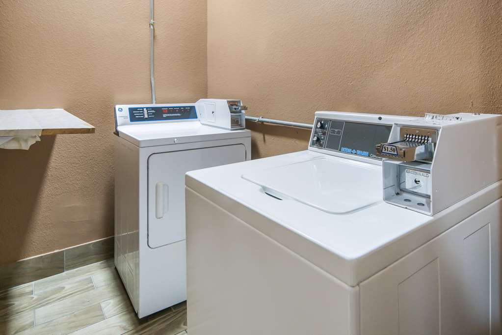 Rodeway Inn Carrollton I 35E - photo 30