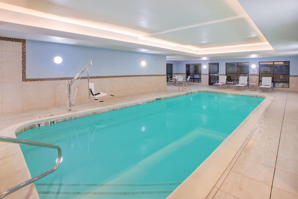 Staybridge Suites Benton Harbor St. Joseph by IHG - photo 20