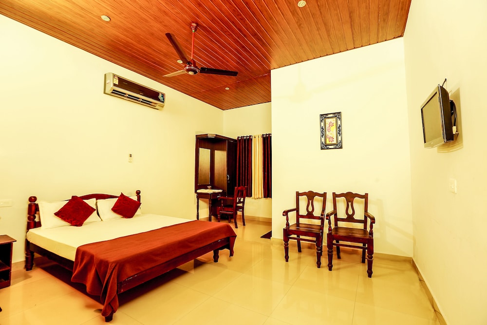 Baywatch Beach Resort — hotel in Alleppey