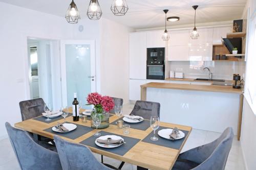 Apartment Villa Grga — 4-Star Luxury Hotel in Zadar, Croatia