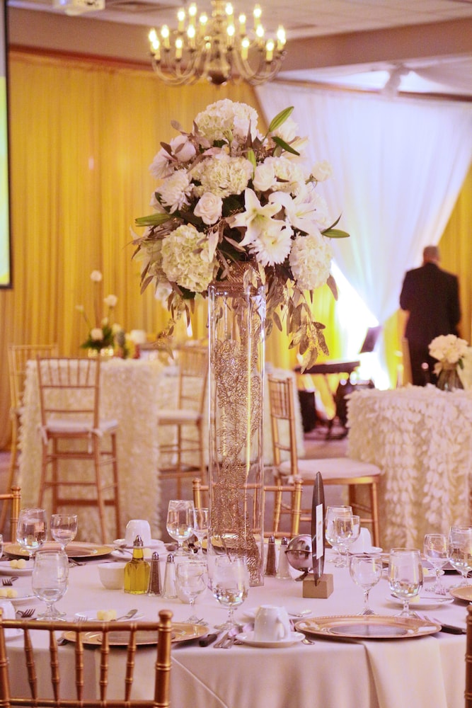 DoubleTree by Hilton Hotel Bloomington - photo 76