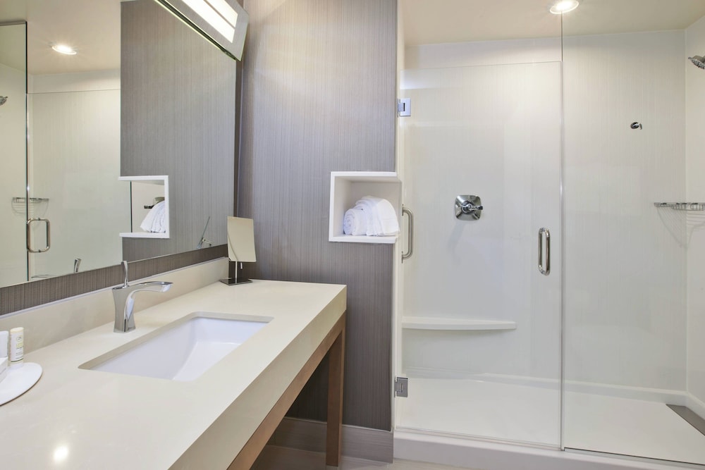 Courtyard by Marriott St. Joseph Benton Harbor - photo 20