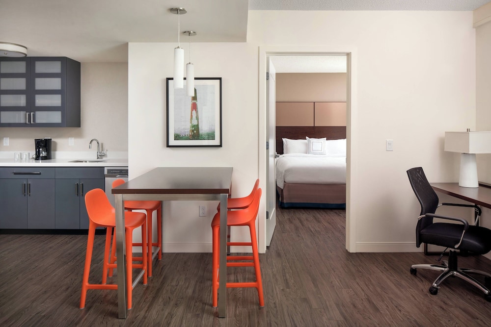Residence Inn Washington Capitol Hill Navy Yard - photo 11