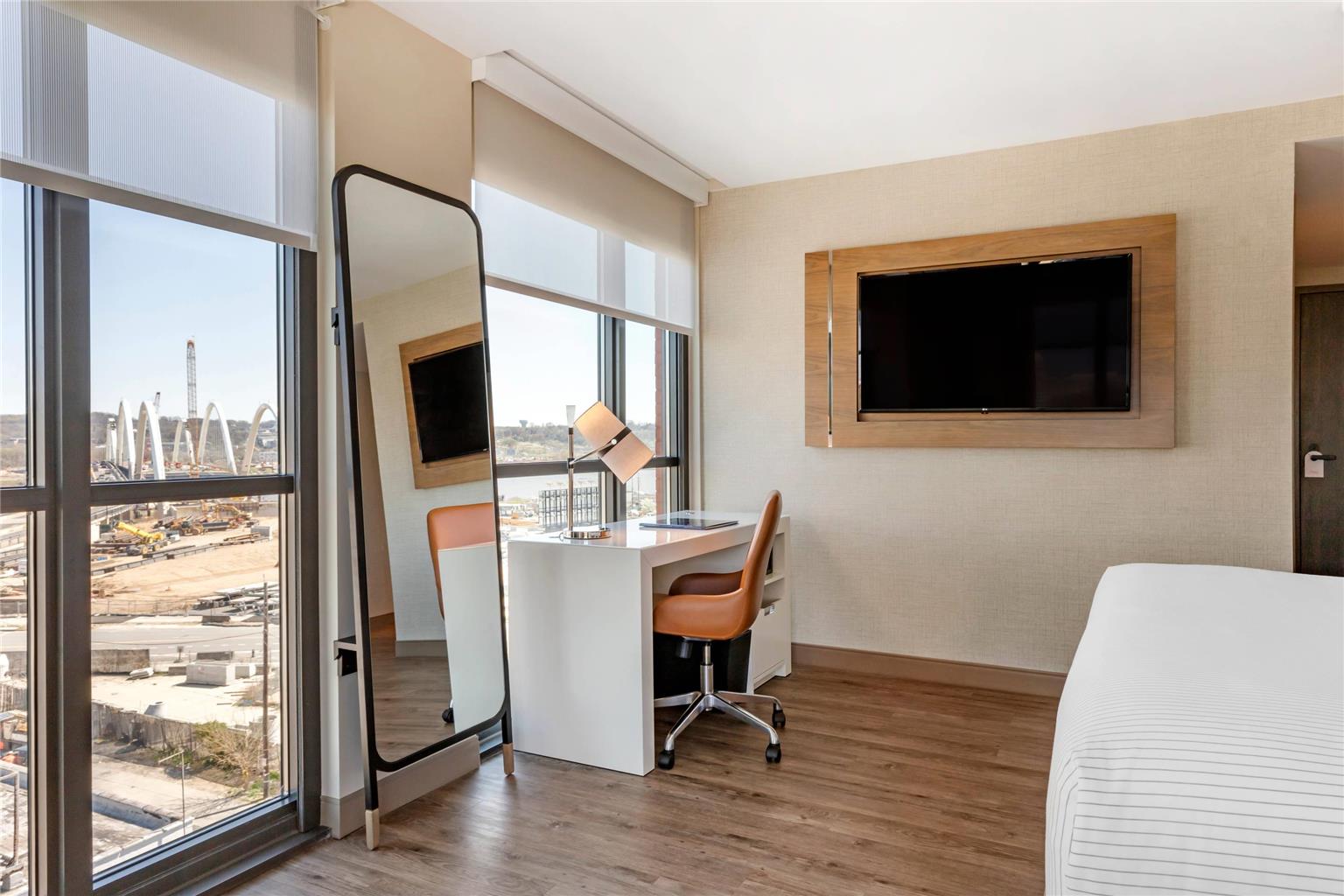 Cambria Hotel Washington D.C. Navy Yard Riverfront - photo 20
