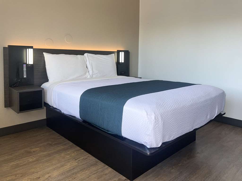 Motel 6 Tulare CA - photo 20