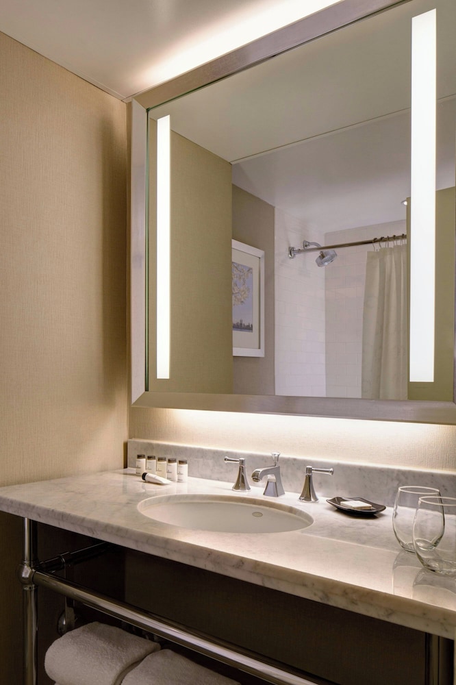 Sheraton New York Times Square Hotel - photo 37
