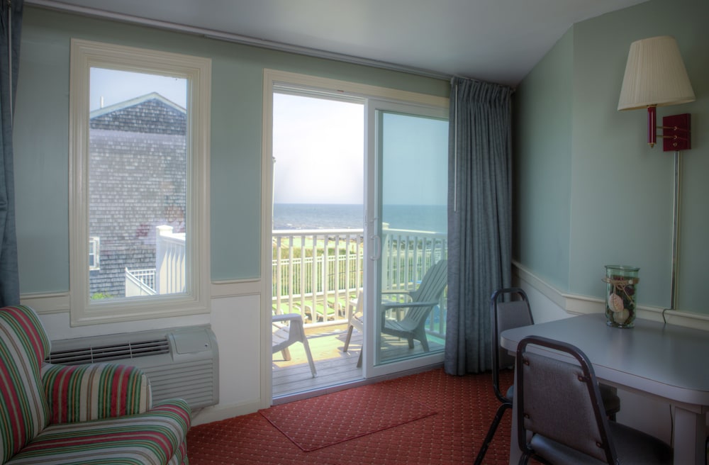 The Corsair & Cross Rip Oceanfront Resort - photo 22