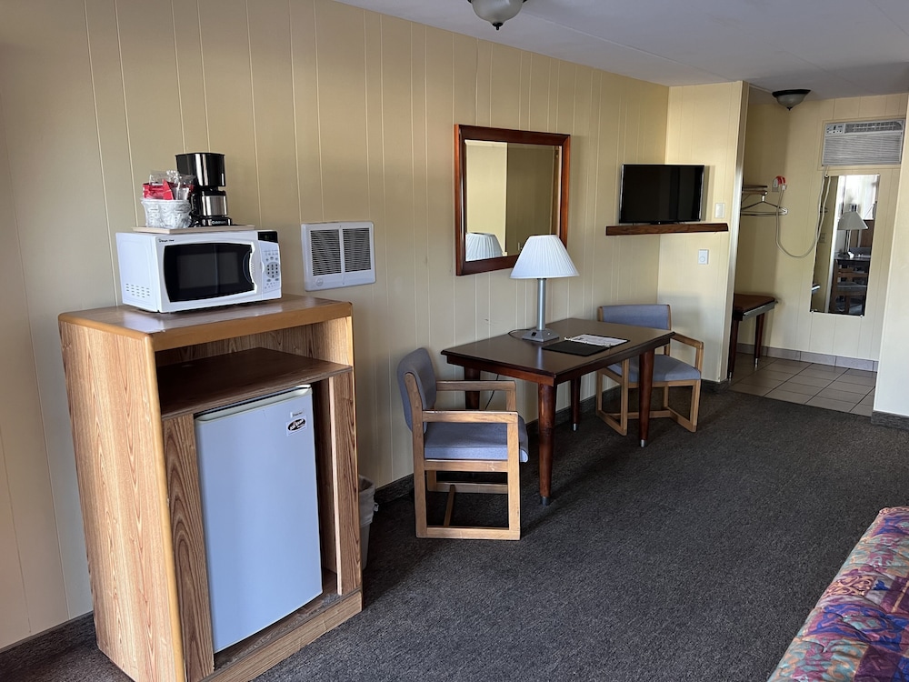 All Star Inn & Suites - photo 205