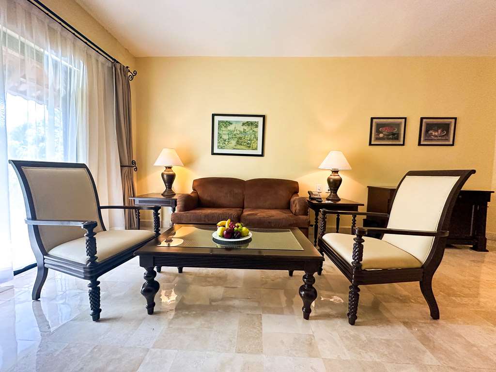 OCOZ ROOM