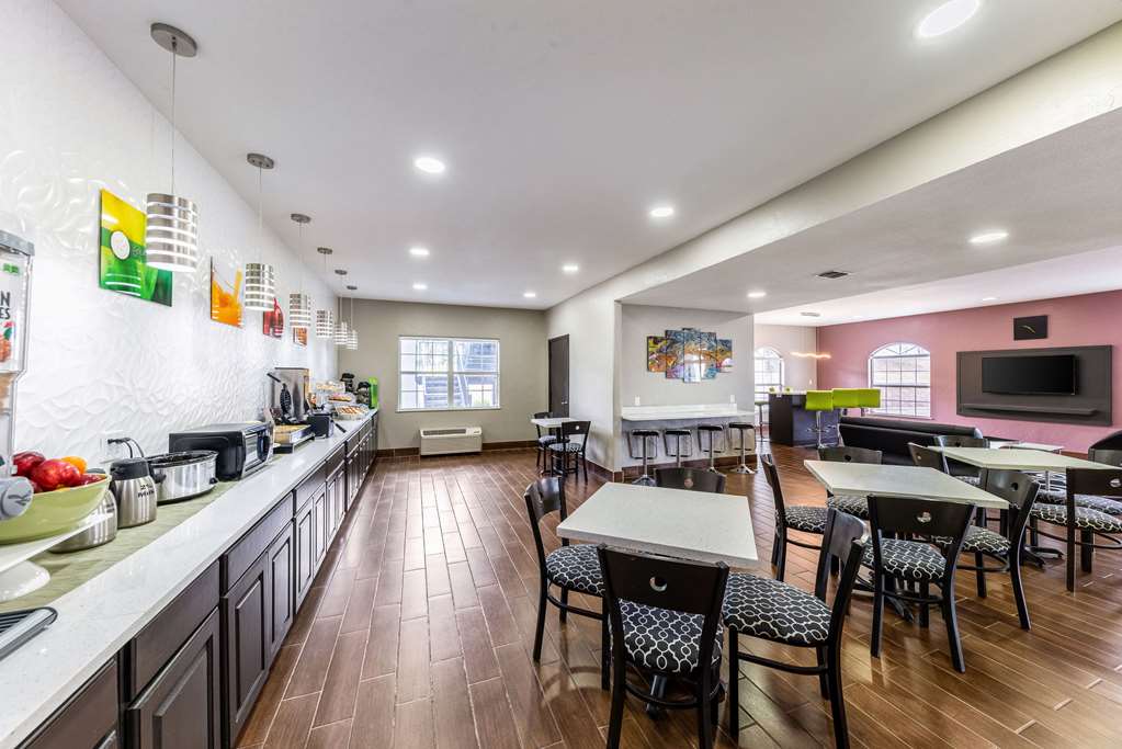 Quality Inn & Suites Canton - photo 30